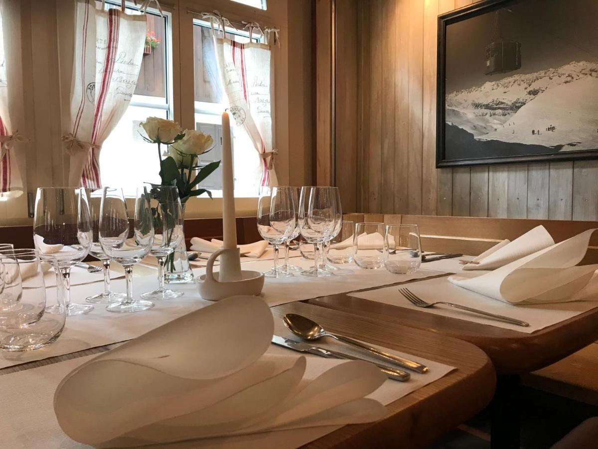 Gasthaus Tell Andermatt Exterior foto